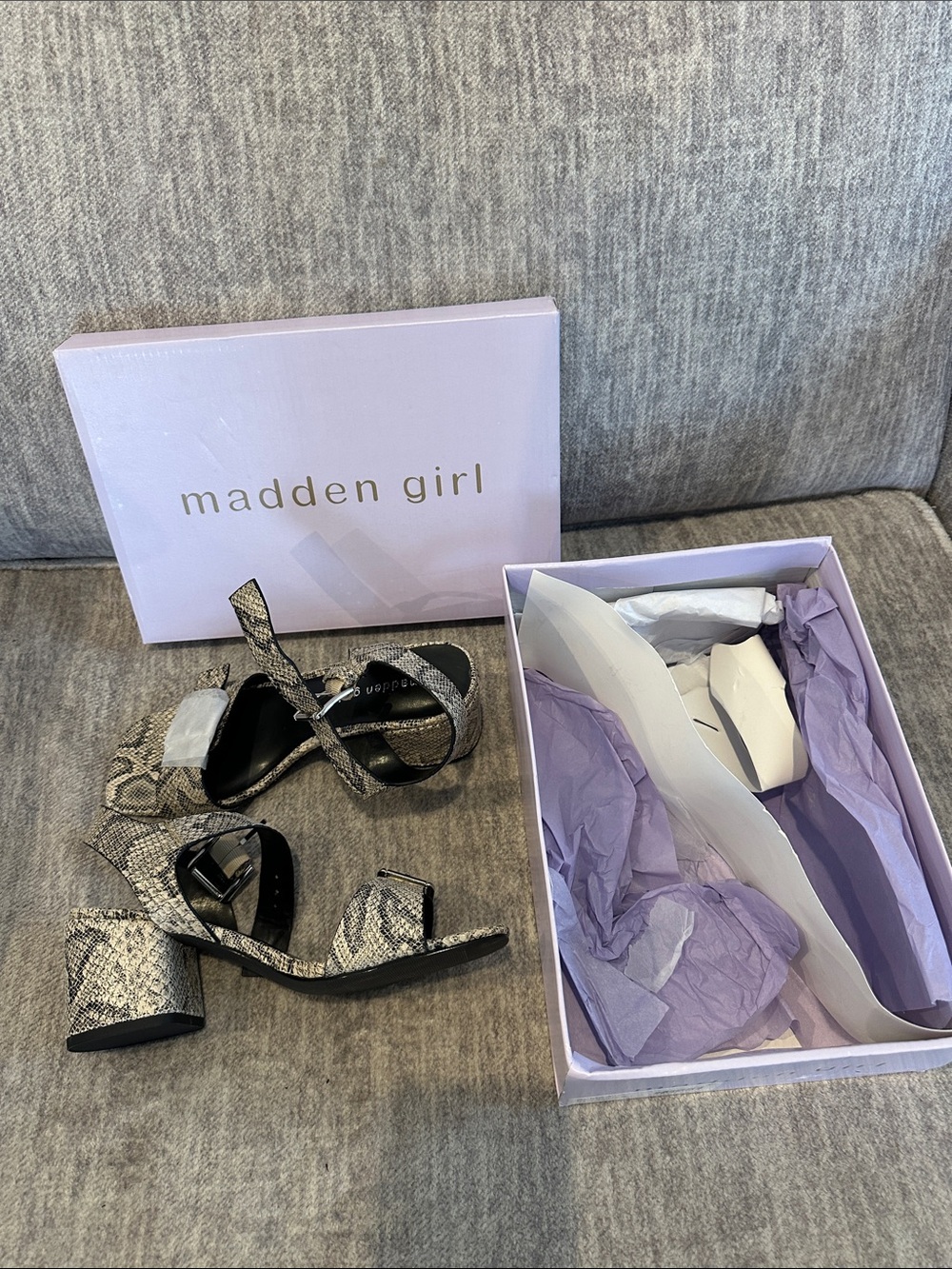NWT Madden Girl Snake-Print Block Heel Sandals in Gray and Black